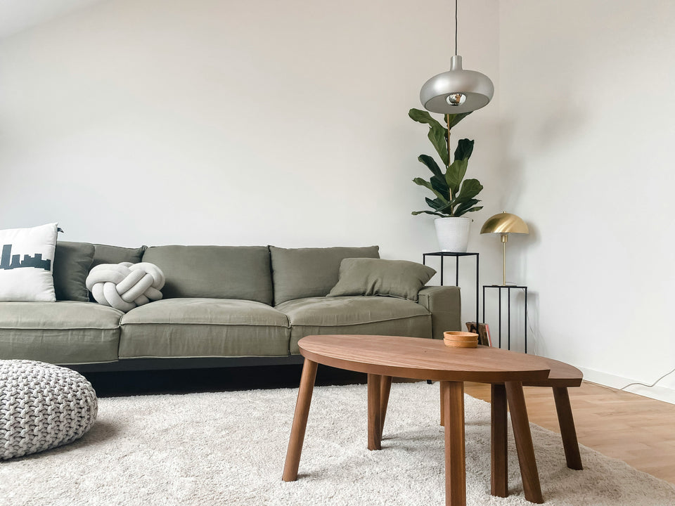 How do I decorate scandi style?