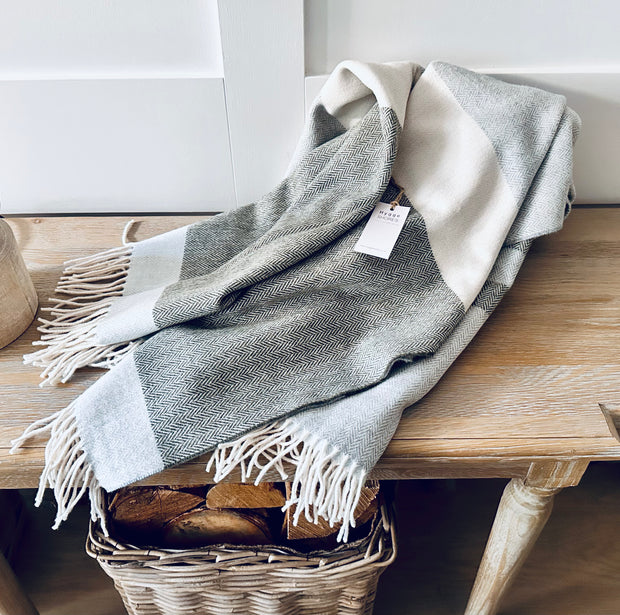 Scandi Lambswool Throw - Hygge SHORES